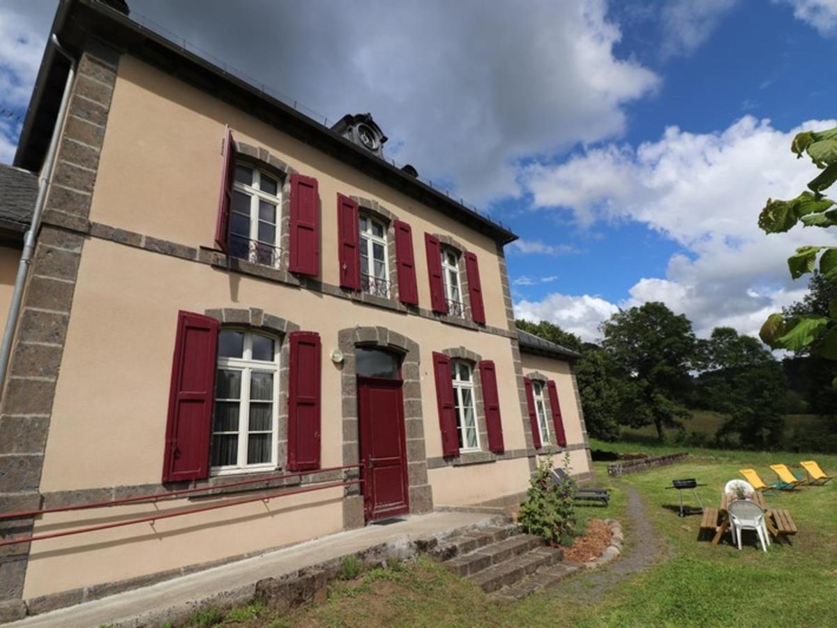 Maison De Charme Au Coeur Des Monts Du Cantal, Ideale Pour 12 Pers., Avec Jardin, Cheminee Et Loisirs Proches - Fr-1-742-96 Villa Saint-Martin-Valmeroux Exterior foto